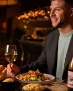 With cosy nights just around the corner, we're counting down to the festive season. 🎄
If you're planning the perfect Christmas night out, a festive meal with friends or looking for the perfect Christmas event, look no further than Christmas at Herringbone. All of the details can now be found on our website using the link in our bio!